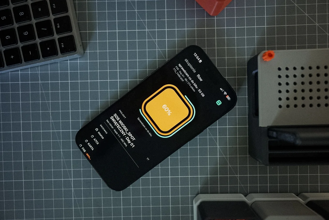 iPhone with Habitat Flow on the desk, project tree with A7CII and FX6 folders